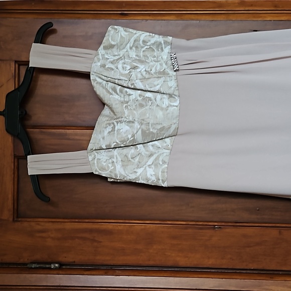 R&M Richard's dress - Picture 3 of 5